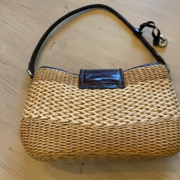 Brighten Straw Purse - Picture 2 of 9